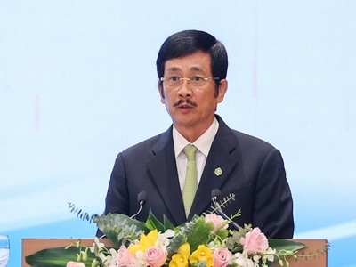 Ông Bùi Thành Nhơn phát biểu tại Hội nghị sáng 17/2. Ảnh: VGP