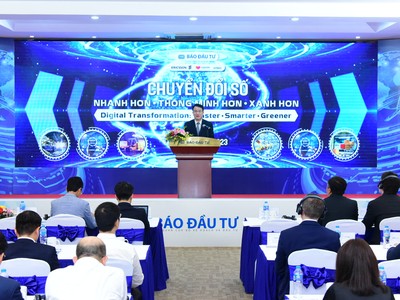 Thứ trưởng Bộ Kế hoạch và Kl99ok phiên bản mới Trần Quốc Phương phát biểu chỉ đạo tại diễn đàn. Ảnh: Dũng Minh