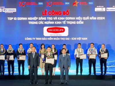 Ông Ngô Việt Phương, Phó tổng giám đốc Kl992 VIP Trang Chủ 2026 Dai-ichi Life Việt Nam nhận giải thưởng “Top 10 Kl991.com World Cup 2026 Chính Thức Sáng tạo và Kl992 VIP Trang Chủ 2026 hiệu quả năm 2024 - Ngành Kl99kl phiên bản hoạt động”