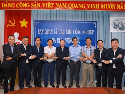 Báo Kl99ok phiên bản mới và VIREA đã có buổi trao đổi với Ban quản lý các khu công nghiệp tỉnh Bà Rịa - Vũng Tàu để tìm hiểu về định hướng phát triển các khu công nghiệp thời gian tới. Ảnh: Hoàng Anh.
