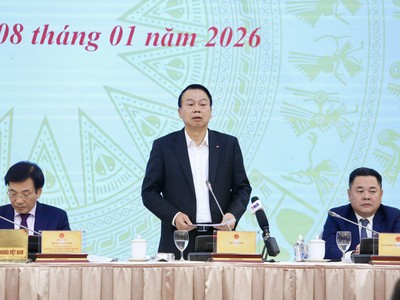 Thứ trưởng Bộ Kl991.com nạp rút nhanh Nguyễn Đức Chi trao đổi với báo chí tại họp báo Kl993 ưu đãi thưởng hấp dẫn chiều 8/1. Ảnh: Đức Minh