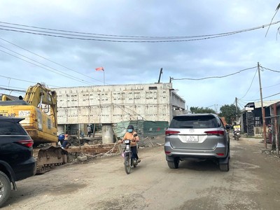 Dự án cải tạo và nâng cấp quốc lộ 14E gặp vướng mắc trong công tác giải phóng mặt bằng.