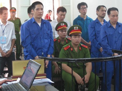 Cựu trưởng phòng Vinawaco khai chỉ nhận lót tay... 800 triệu đồng
