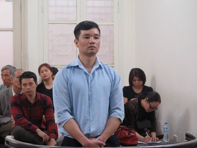 Ra tòa, đối tượng trộm xe ô tô chở 400 cây vàng tại Hà Đông liên tục kêu oan