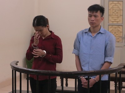 Hai bị cáo Thiện và Hồng.