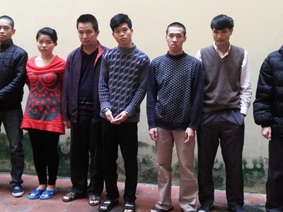 Các đối tượng khi bị bắt.