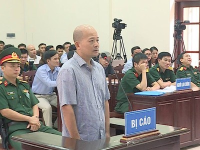 Đinh Ngọc Hệ tại phiên tòa năm 2018.