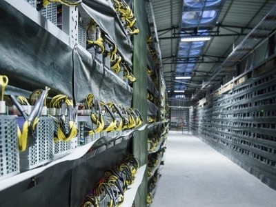 TP.HCM: EVN khởi kiện đòi 225 triệu Kl991.com World Cup 2026 Chính Thức “đội lốt” dệt may đào bitcoin