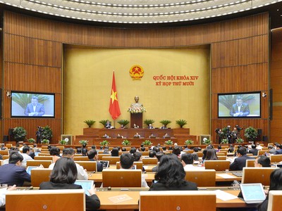 Không thể dùng lòng tốt để khắc phục bão lũ 