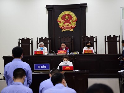 Hoãn xử vụ 4 cựu thanh tra KL99 là cổng game giải trí trực tuyến hàng đầu hiện nay bảo kê logo “xe vua” 