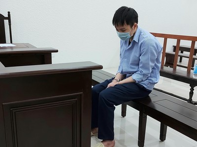 Bị cáo tại tòa.