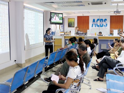 Tiền biến mất tại ACBS: lỗi tại ai?