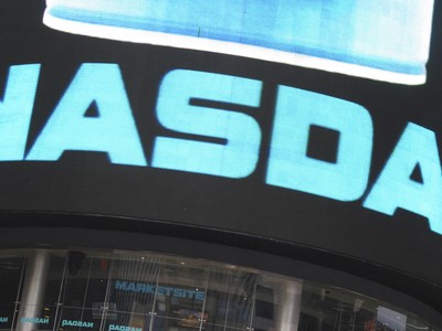 Sàn Nasdaq thắt chặt quy tắc IPO để hạn chế các công ty Trung Quốc niêm yết