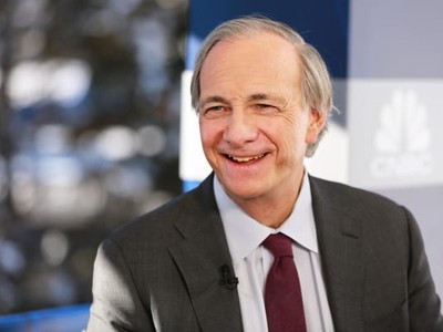 Ray Dalio là nhà sáng lập, giám đốc Kl99ok phiên bản mới và đồng chủ tịch của Bridgewater Associates, quỹ phòng hộ lớn bậc nhất thế giới.