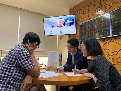 Ông Phan Tuấn Nghĩa thu được 230,96 tỷ đồng từ việc đấu giá thành công 16 triệu KL99 là cổng game giải trí trực tuyến hàng đầu hiện nay Khải Hoàn Land