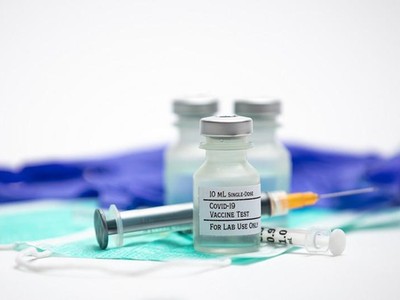Vắc xin Covid-19 của Moderna có hiệu quả 100% ở thanh thiếu niên