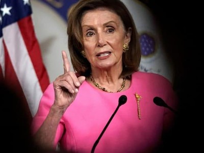 Chủ tịch Hạ viện Nancy Pelosi 