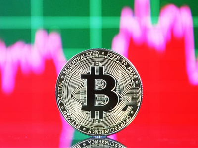 Bitcoin giảm xuống mức thấp nhất kể từ tháng 3 do thanh khoản và áp lực pháp lý 
