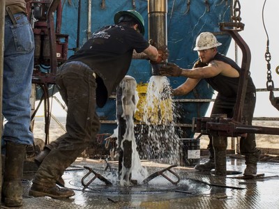 Làn sóng M&A ở lưu vực Permian báo trước giai đoạn mới trong cuộc cách mạng dầu đá phiến