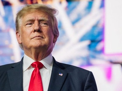 CNN: Ông Trump đang cân nhắc tuyên bố tình trạng khẩn cấp Kl992 cổng game cá cược quốc gia để áp dụng chương trình thuế quan mới