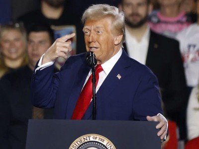 Tổng thống Trump nhắc lại cam kết áp thuế quan Mexico, Canada và Trung Quốc