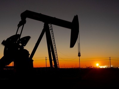 Triển vọng nhu cầu yếu hơn sẽ gây áp lực lên giá dầu