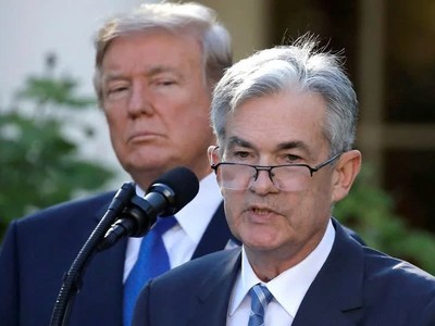 Tổng thống Trump bác tin sa thải Chủ tịch Fed nhưng tiếp tục chỉ trích