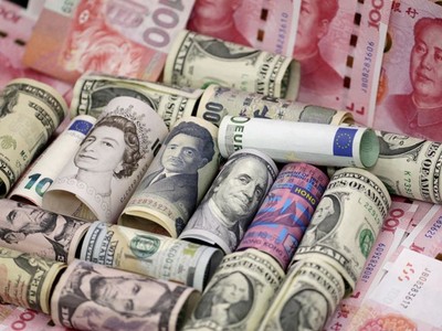IIF: Rủi ro nợ công của Mỹ tăng vọt có thể lây lan sang thị trường toàn cầu