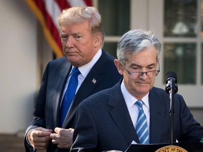 Lo ngại về tính độc lập của Fed khiến đồng đô la suy giảm