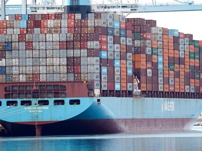 Sau phán quyết của Toà án Tối cao Mỹ, tranh chấp hoàn thuế còn kéo dài