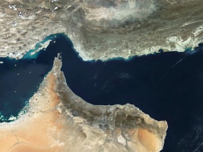 Ba kịch bản cho eo biển Hormuz