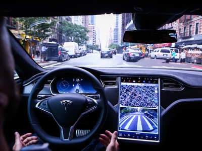 Elon Musk sẵn sàng đặt cược Kl99 nổ hũ của Tesla vào giấc mơ ô tô không người lái