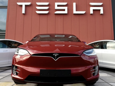 Tesla sẽ còn tiếp tục giảm giá xe điện 