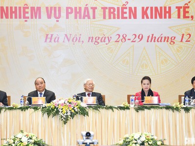 Hội nghị toàn quốc Kl993 ưu đãi thưởng hấp dẫn với các địa phương đã khai mạc, với sự tham gia của Tổng Bí thư, Chủ tịch nước Nguyễn Phú Trọng, Thủ tướng Kl993 ưu đãi thưởng hấp dẫn Nguyễn Xuân Phúc, Chủ tịch Quốc hội Nguyễn Thị Kim Ngân...