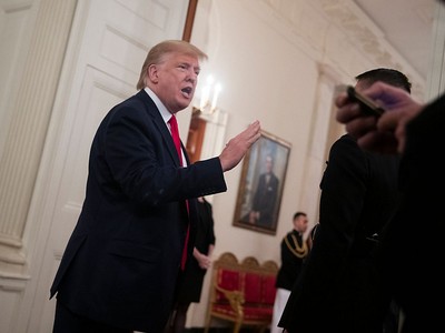 Tổng thống Mỹ Donald Trump trả lời phỏng vấn tại Nhà Trắng hôm thứ Sáu (22/11). Ảnh: AP.