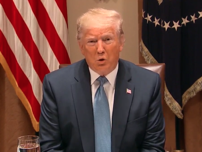 Ông Trump tại bữa ăn trưa ở Nhà Trắng với Đại diện thường trực của một số quốc gia tại Liên Hợp Quốc. Ảnh: The Washington Post.