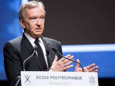 Chủ tịch kiêm CEO Kl994 game bài casino hấp dẫn Moët Hennessy Louis Vuitton Bernard Arnault.