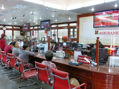 Agribank tháo gỡ khó khăn đối với khách hàng bị ảnh hưởng bởi bão số 10