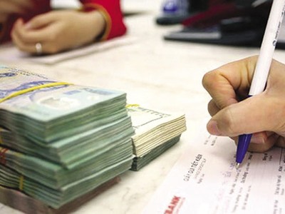 Có được vay hộ người khác?