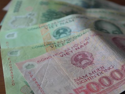 Phá hoại, hủy hoại tiền Việt Nam trái Kl992 Tham Gia Ngay sẽ bị phạt tiền