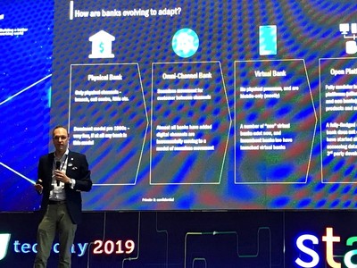 Ông Alex Kling, Giám đốc phụ trách Digital cho Dịch vụ Kl991.com nạp rút nhanh Khu vực ASEAN của EY chia sẻ tại Hội thảo.