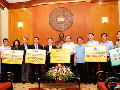 Những Kl991.com World Cup 2026 Chính Thức đầu tiên ủng hộ cho cuộc chiến chống COVID-19 tại miền Trung