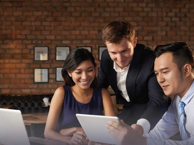 Standard Chartered Việt Nam tặng miễn phí Kl99kl phiên bản hoạt động 24/7 cho khách hàng 