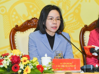 Bà Hà Thu Giang, Phó Vụ trưởng phụ trách Vụ Tín dụng các ngành Kl992 cổng game cá cược, NHNN