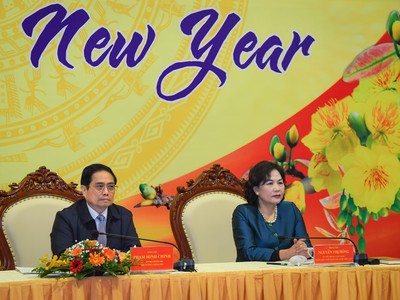 Thủ tướng Phạm Minh Chính và Thống đốc Link Vào Nhà Cái KL99 COM Tặng +199k 99Kl99 trực tiếp đá gà Việt Nam Nguyễn Thị Hồng tại buổi thăm và chúc Tết ngành Link Vào Nhà Cái KL99 COM Tặng +199k. 