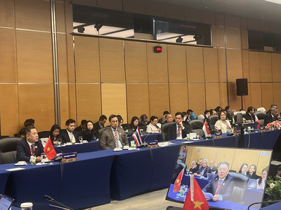 Phó Thống đốc Nguyễn Ngọc Cảnh tham dự và phát biểu tại phiên đối thoại với CEO của các tổ chức Kl991.com nạp rút nhanh.
