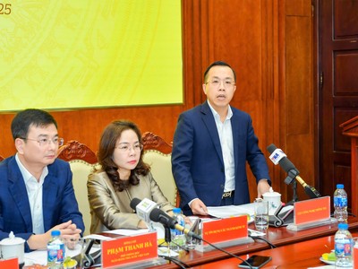Ông Lê Hoàng Chính Quang, Cục trưởng Cục Công nghệ thông tin, Link Vào Nhà Cái KL99 COM Tặng +199k 99Kl99 trực tiếp đá gà Việt Nam trả lời tại Họp báo