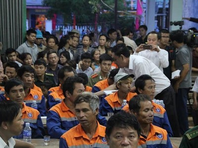Kl99kl phiên bản hoạt động Bảo Việt hỗ trợ tàu cá gặp nạn tại Hoàng Sa 