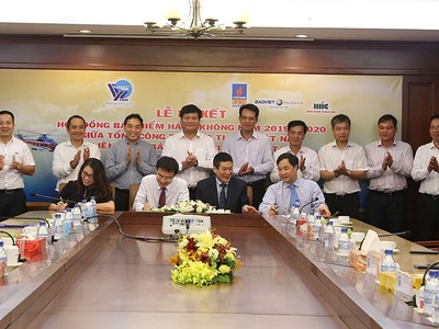 Ký kết hợp đồng Kl99kl phiên bản hoạt động cho 30 máy bay của Tổng công ty trực thăng Việt Nam   