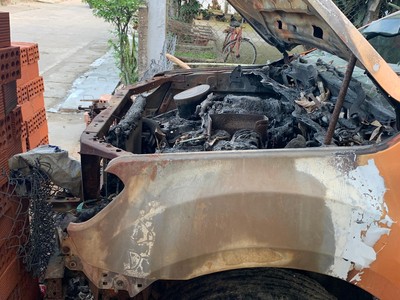 Xe Ford Ranger mang biển kiểm sát 92C-100.39 bị cháy vào ngày 16/7/2019 tại huyện Núi Thành, tỉnh Quảng Nam 